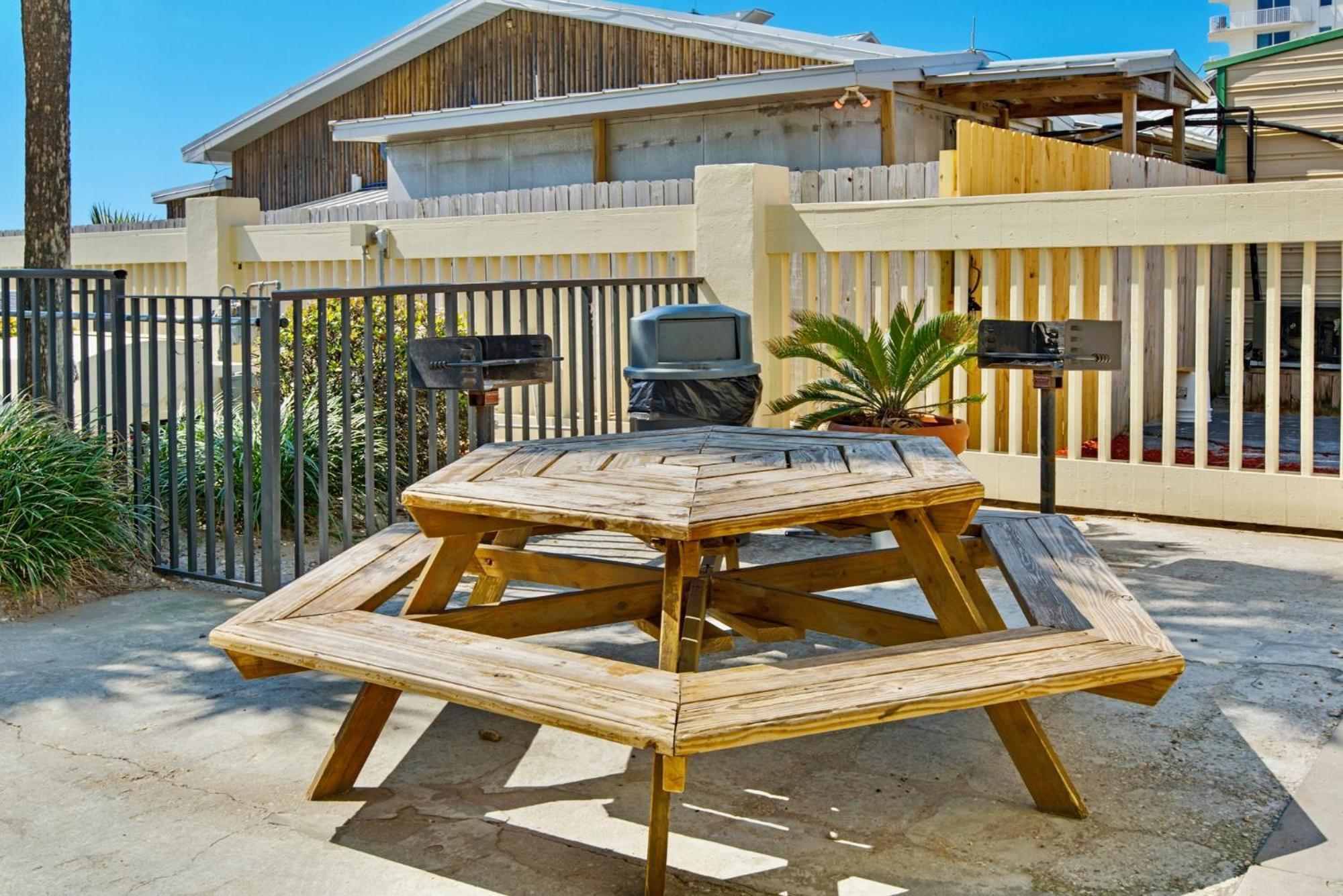Sunbird Resort! 1 Bd Condo! Free Chair Service! By Dolce Getaways Pcb! Apartment *
